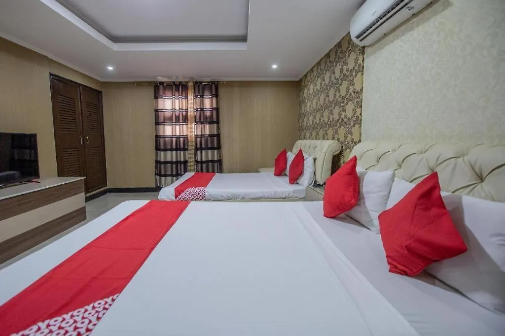 Oyo 700 Pj Inn Hotel Angeles 2*,