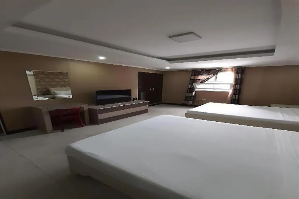 Oyo 700 Pj Inn Hotel Angeles