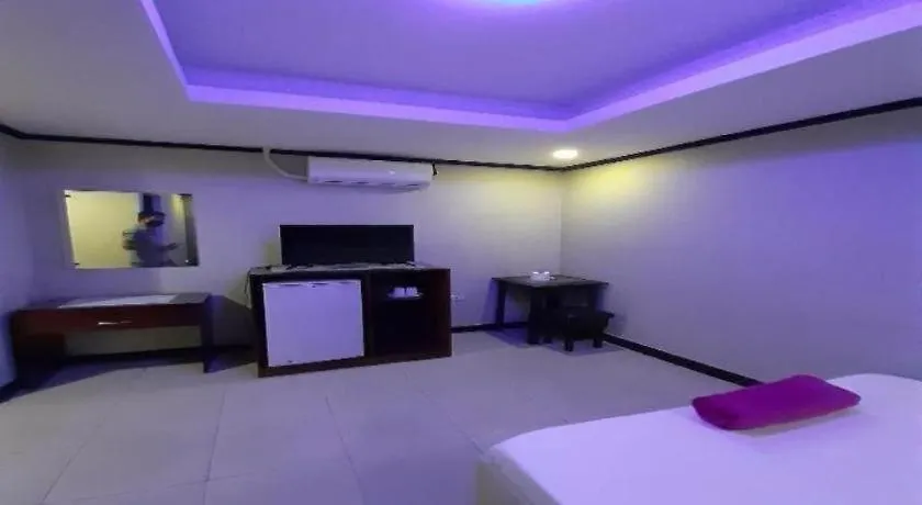 Oyo 700 Pj Inn Hotel Angeles